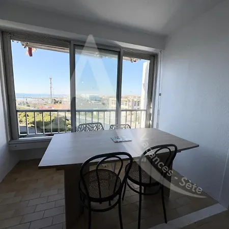 Avec Parking Et Vue דירה